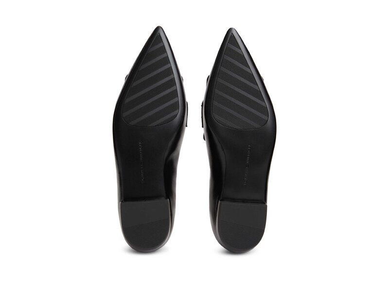 Tommy Hilfiger - TH PENNY BAR POINTY LOAFER - Schwarz 