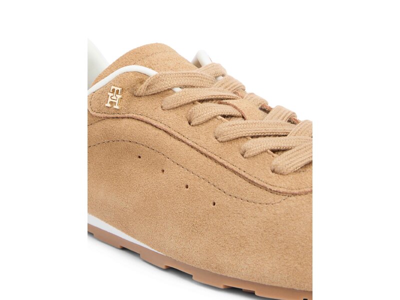 Tommy Hilfiger - TH BELLA LOW RUNNER SUEDE - Beige 