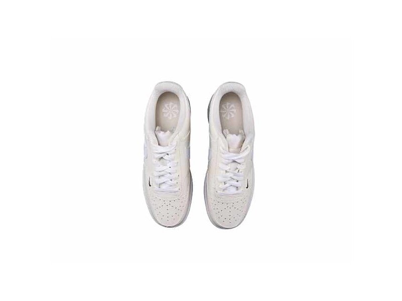 NIKE - Court Vision Low Next Nature - Beige 