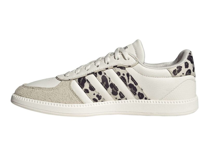 Adidas - BREAKNET SLEEK SHOES - Wei&szlig; 