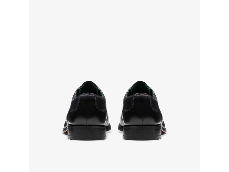 Clarks - CraftJames Cap Black Leather - Schwarz 
