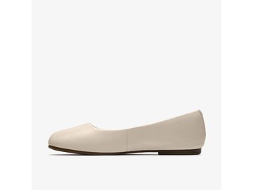 Clarks - Livia Lily Cream Leather - Beige