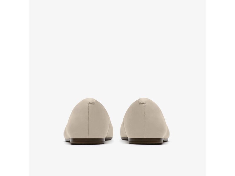 Clarks - Livia Lily Cream Leather - Beige 