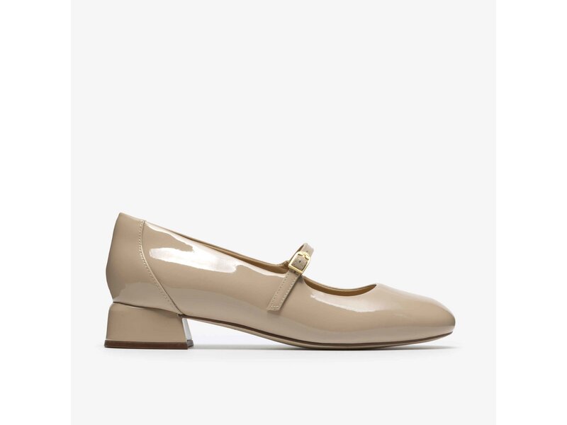 Clarks - Daiss30 Bar Beige Patent - Beige 
