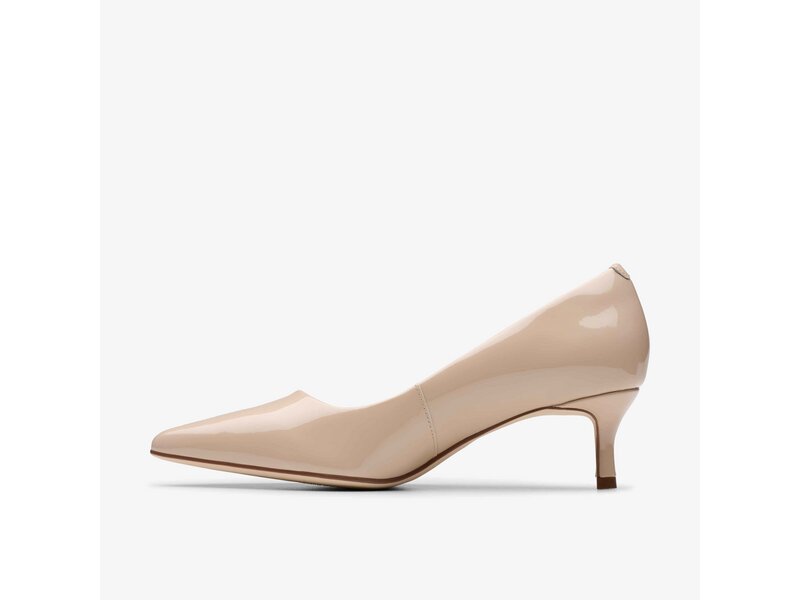 Clarks - Zarey Court Sand Patent - Beige 