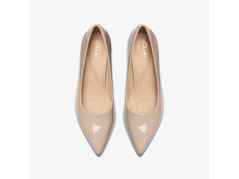 Clarks - Zarey Court Sand Patent - Beige 