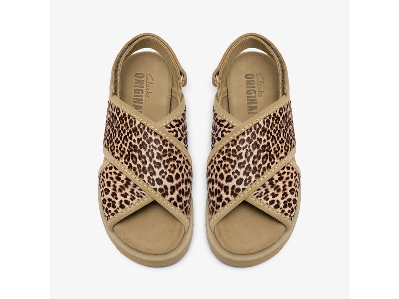 Clarks - Meare Cross Leopard Print - Braun 