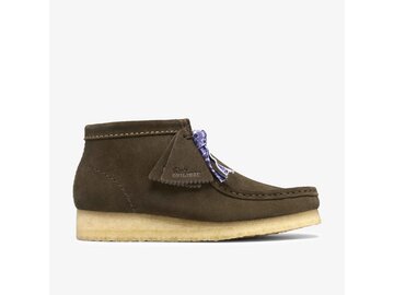 Clarks - Wallabee Boot. - Oliv