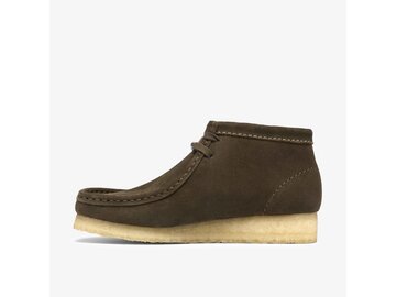 Clarks - Wallabee Boot. - Oliv