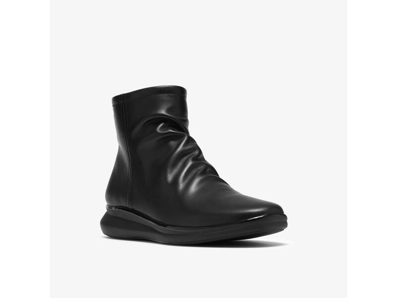 Clarks - Lynell Park - Schwarz 