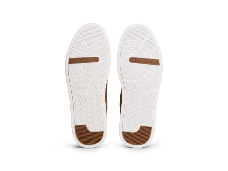 Tommy Hilfiger - Th Court Premium Suede - Braun 